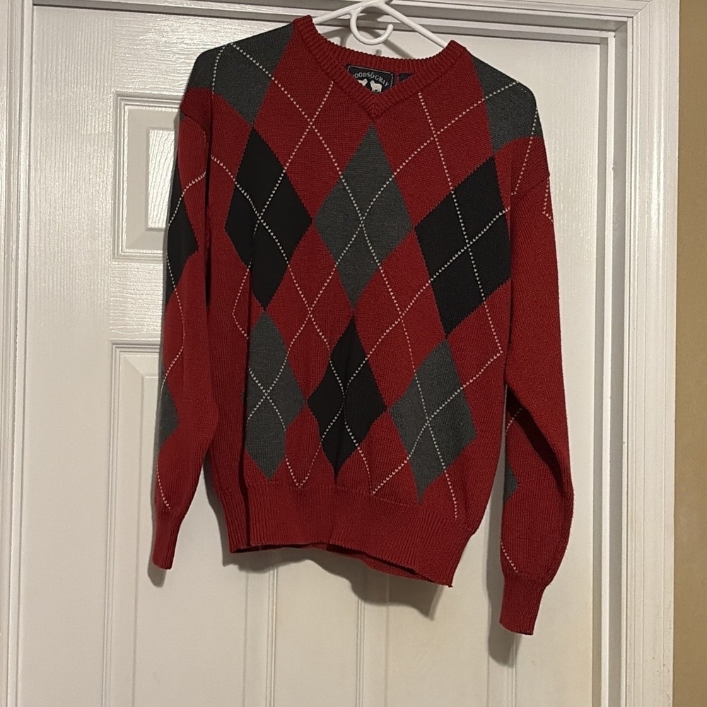 Woods & Gray Men's Medium Long Sleeve Pullover Sweater Diamond V Neck Red Grey